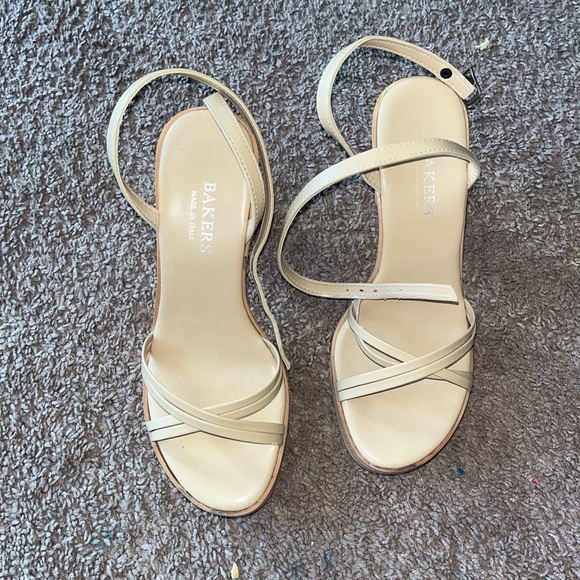 Bakers Neutral heels - Picture 3 of 5